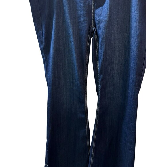 Cello Jeans Mid Rise Pull On Slit Hem Flare Jeans Comfort Stretch  2X NWT - Picture 4 of 15